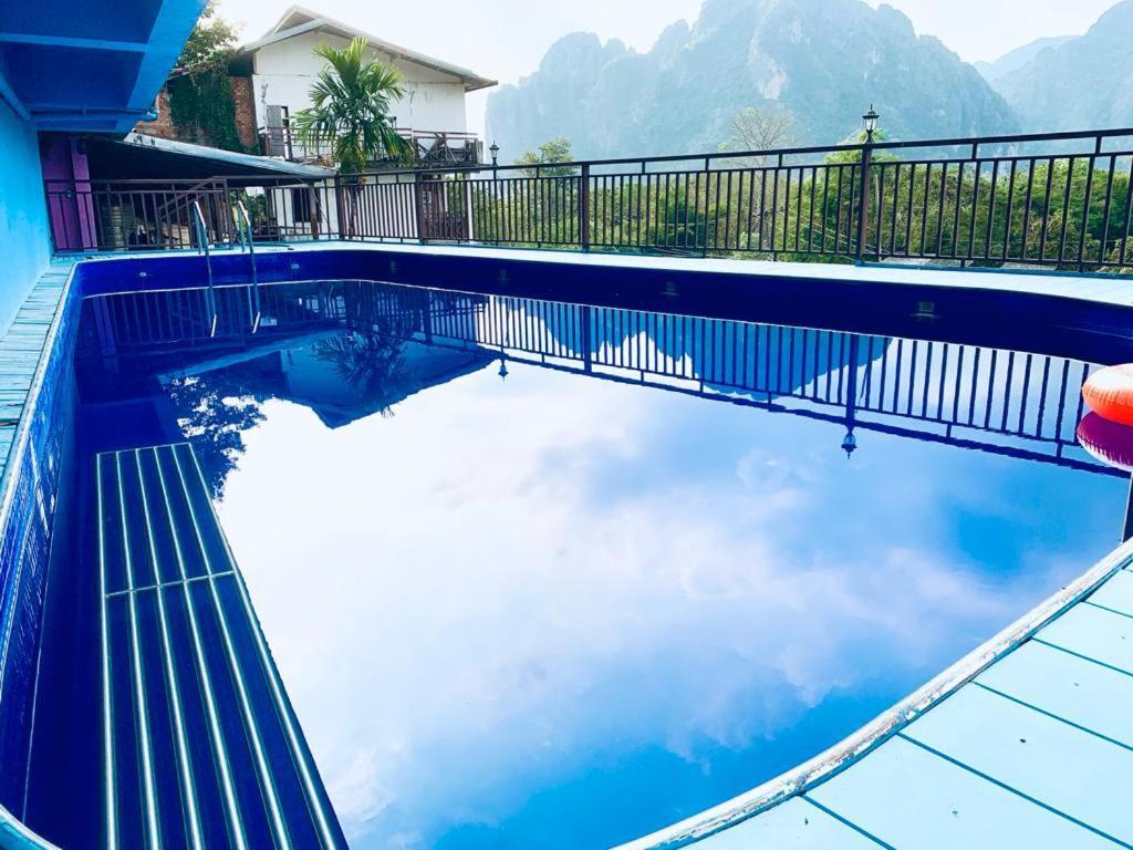 Happy Riverview Hotel Vang Vieng Bagian luar foto