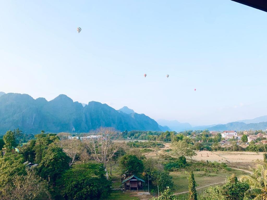 Happy Riverview Hotel Vang Vieng Bagian luar foto