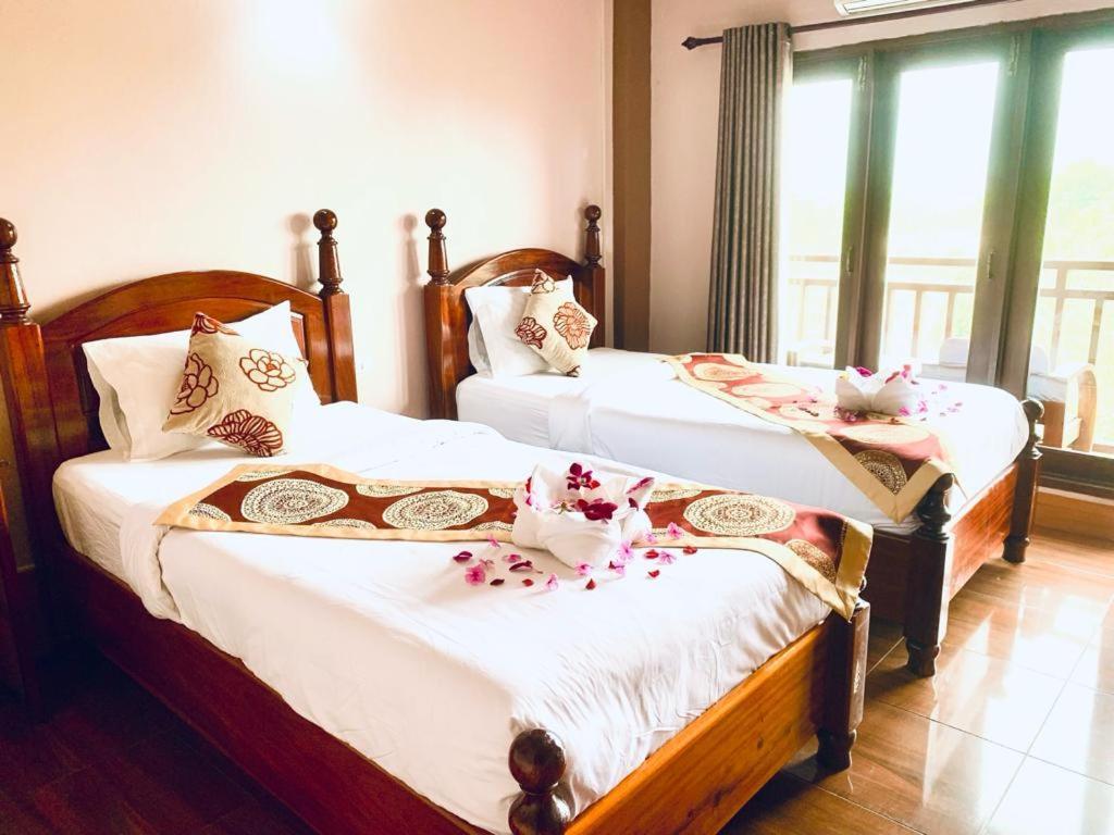 Happy Riverview Hotel Vang Vieng Bagian luar foto
