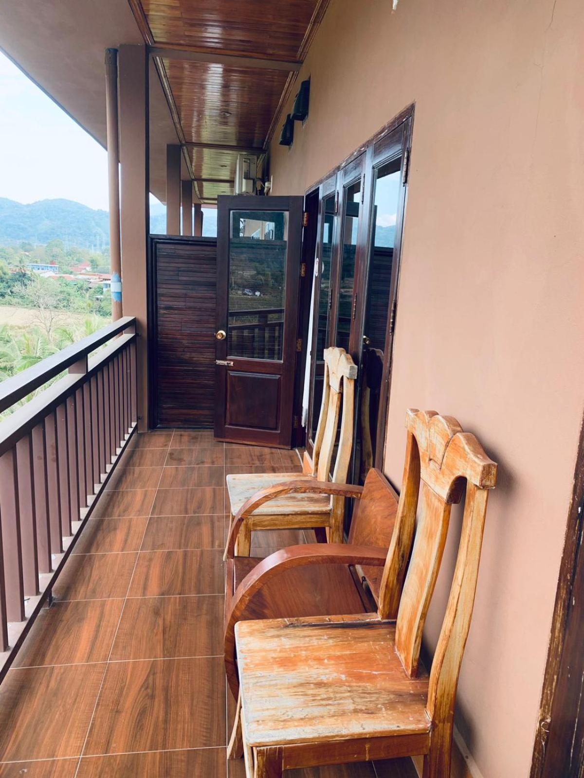 Happy Riverview Hotel Vang Vieng Bagian luar foto