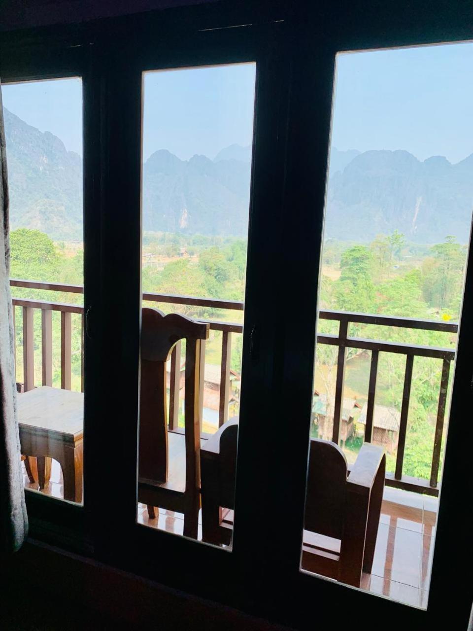Happy Riverview Hotel Vang Vieng Bagian luar foto