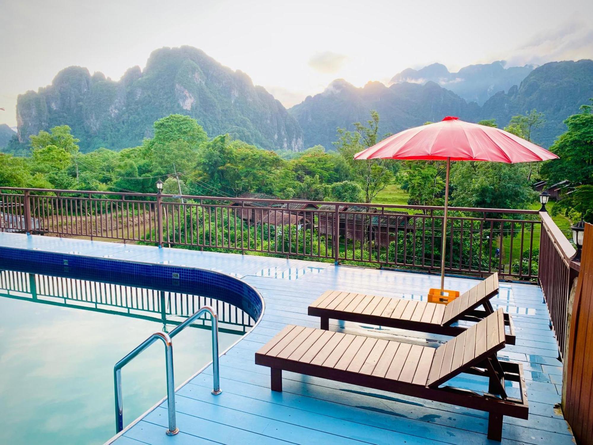 Happy Riverview Hotel Vang Vieng Bagian luar foto