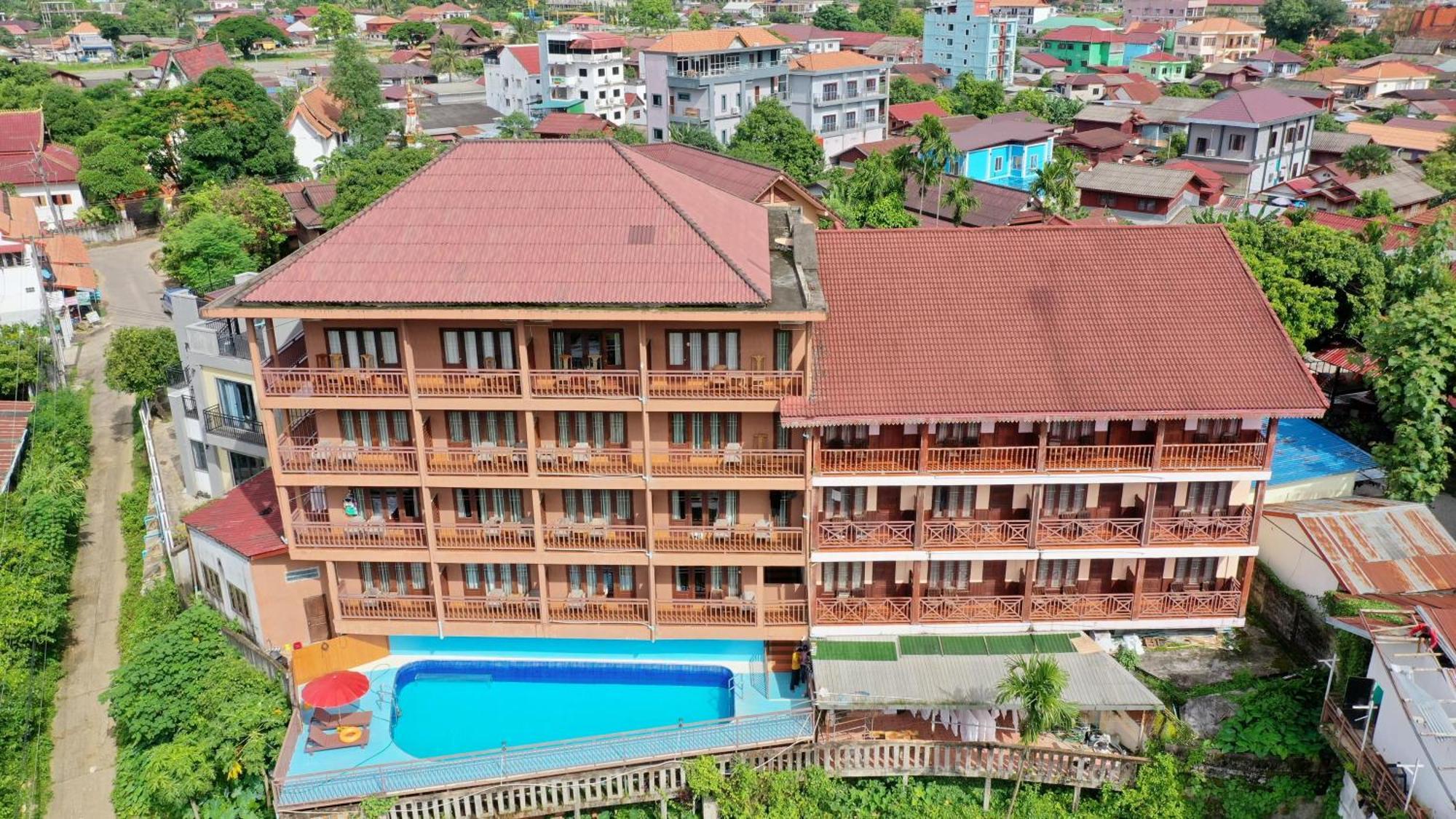 Happy Riverview Hotel Vang Vieng Bagian luar foto